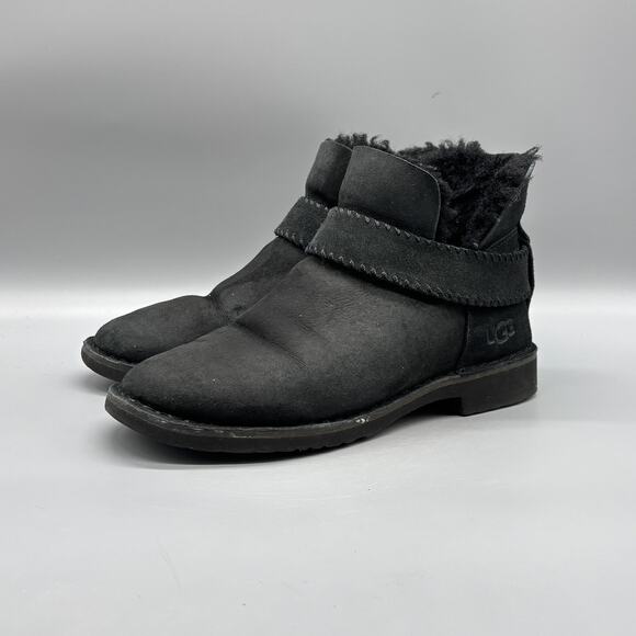 UGG Boots Womens Size 7.5 Black Suede Shearling Lined Ankle Booties Strap Winter - Picture 2 of 9
